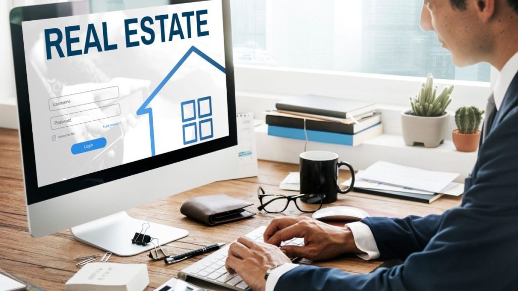 Định giá bất động sản là quá trình xác định giá trị của bất động sản tại một thời điểm nhất định